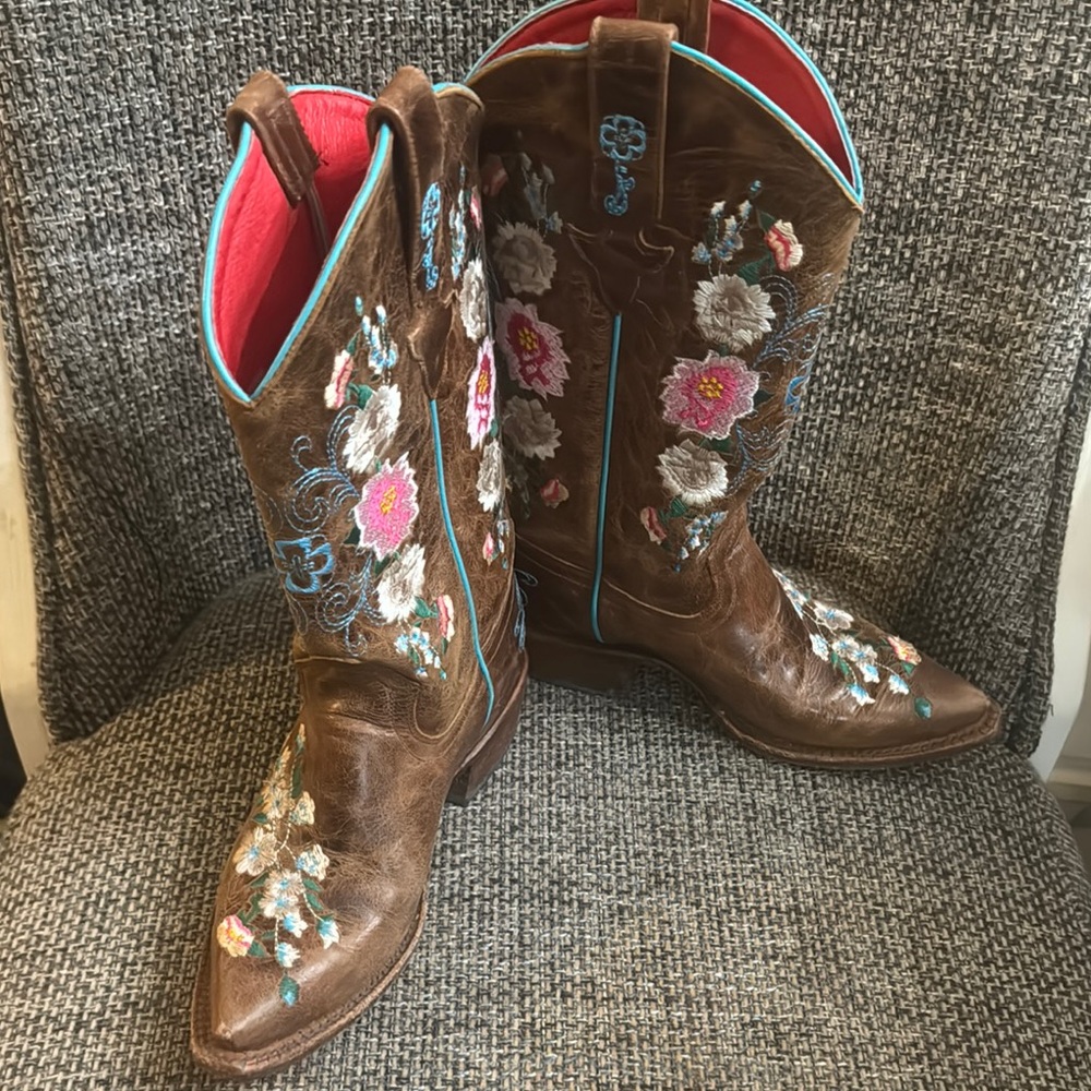 Macie Bean Kids Floral Embroidered Boots